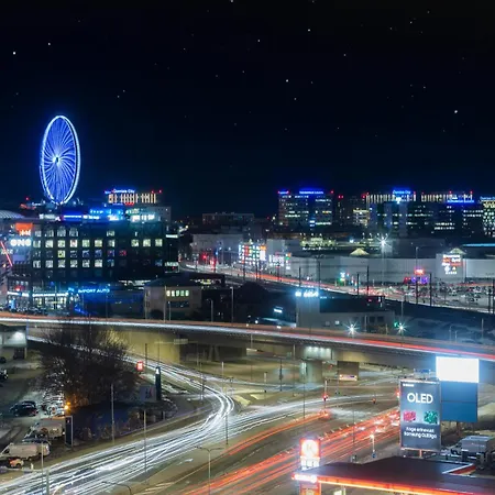 Revalia Fahle Airport Bus-station With Views Apartment *