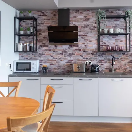 Revalia Fahle Airport Bus-station With Views 公寓