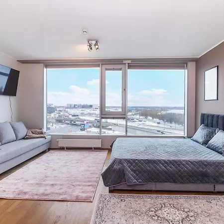 Revalia Fahle Airport Bus-station With Views Apartment Tallinn