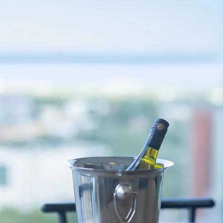 公寓 Revalia Fahle Airport Bus-station With Views *