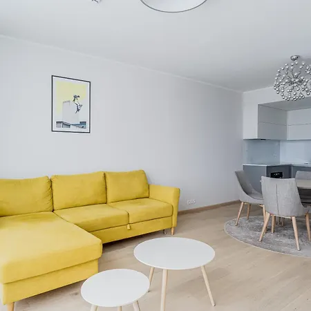 Revalia Fahle Airport Bus-station With Views Apartment Tallinn