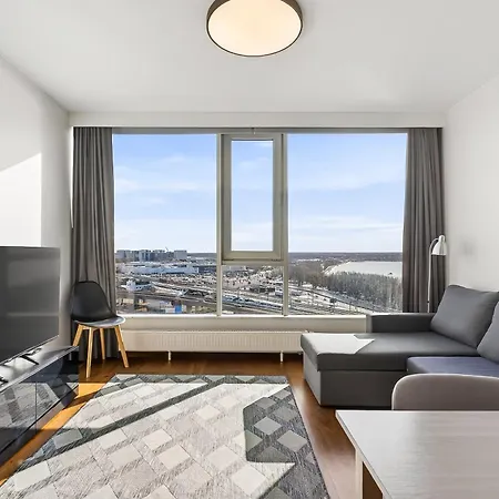 Apartman Revalia Fahle Airport Bus-station With Views