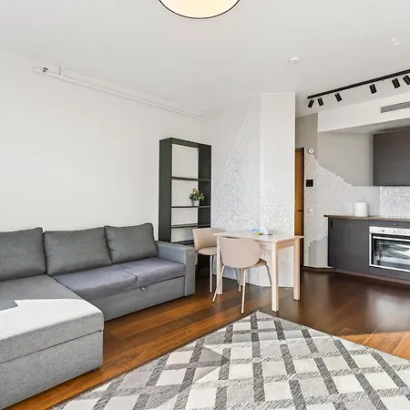 Lägenhet Revalia Fahle Airport Bus-station With Views *