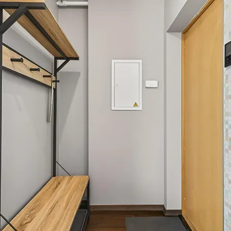 Revalia Fahle Airport Bus-station With Views * Tallinn