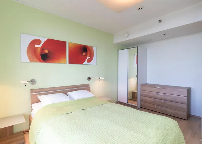 Revalia Fahle Airport Bus-station With Views * Tallinn