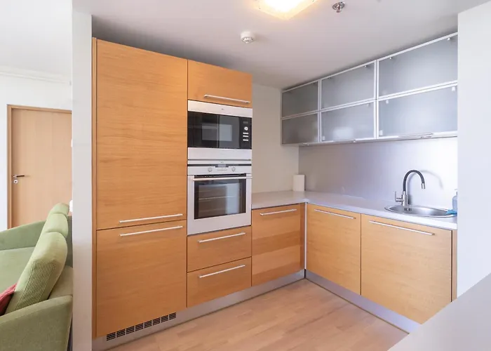 Revalia Fahle Airport Bus-station With Views Lägenhet Tallinn