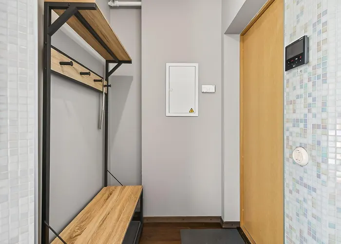 Revalia Fahle Airport Bus-station With Views * Tallinn