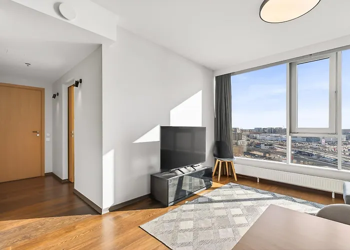 Revalia Fahle Airport Bus-station With Views Lägenhet Tallinn