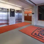 Revalia Fahle Airport Bus-station With Views Lejlighed