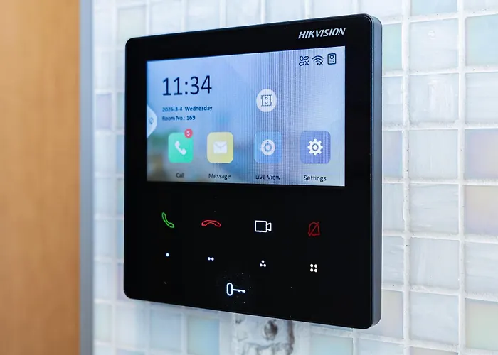 Revalia Fahle Airport Bus-station With Views 公寓 塔林